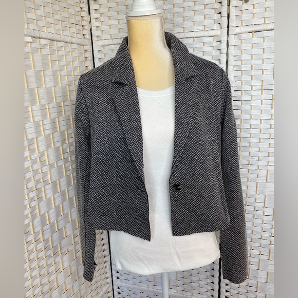 NWT Hem & Thread Chevron Jacquard Textured Crop Blazer flattering 1 button close - Picture 4 of 11